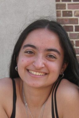 Laura Kohli - ID Pic